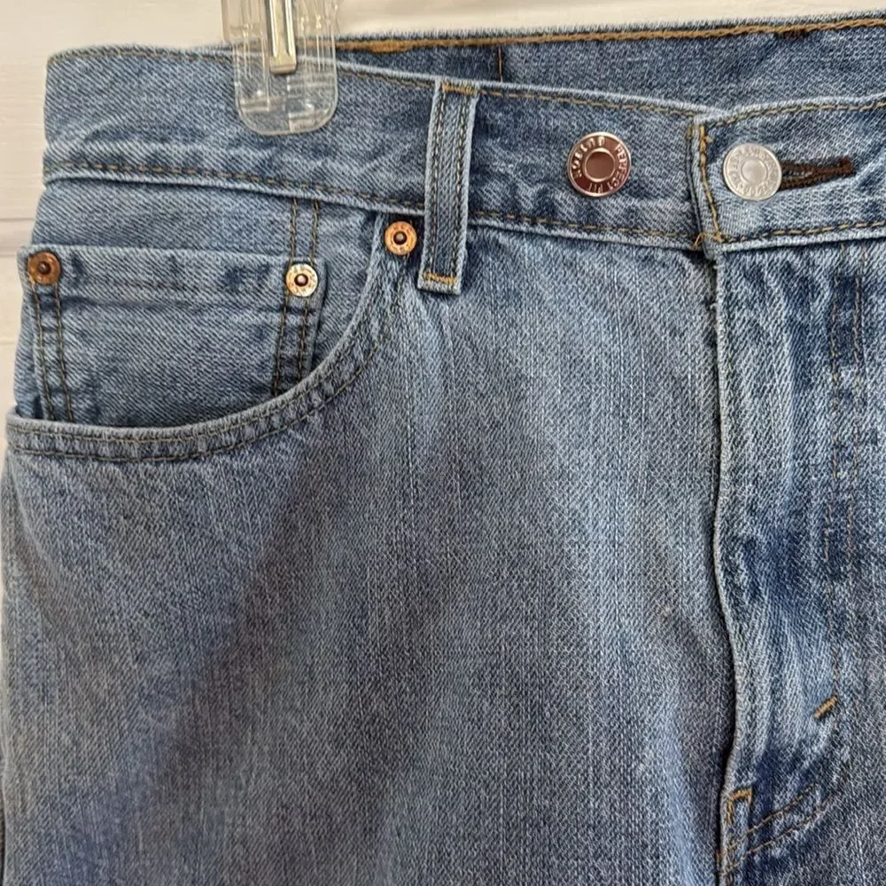 Levi's 505 Men’s waist 33 Denim Classic Shorts ~ Excellent!